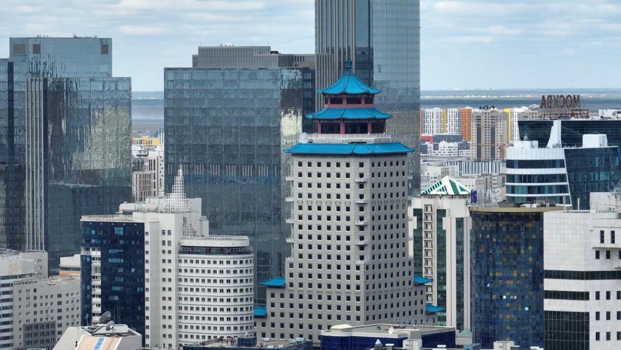 Beijing Palace Soluxe Hotel Astana Exterior photo The building in 2011