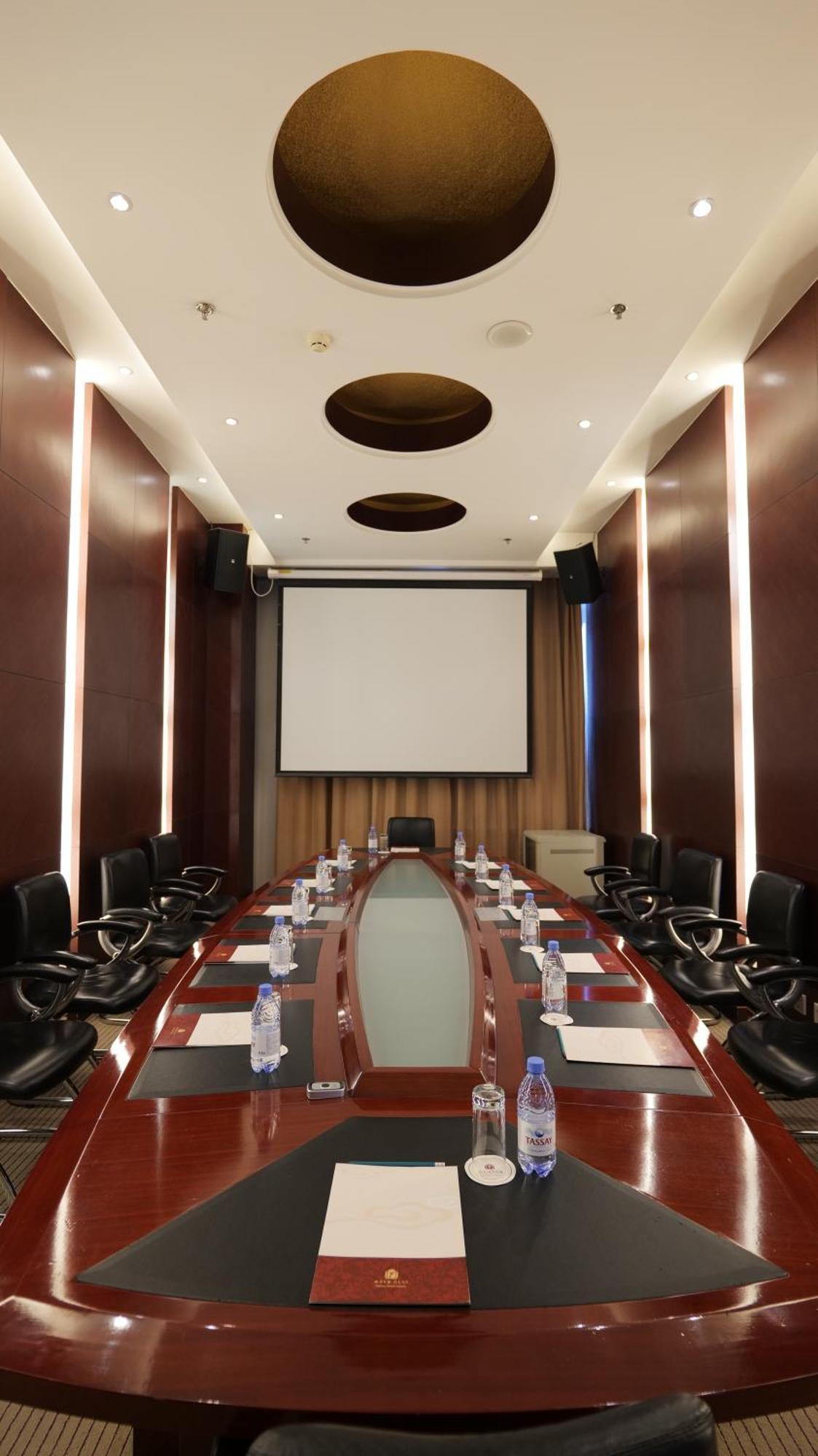 Beijing Palace Soluxe Hotel Astana Exterior photo A meeting room